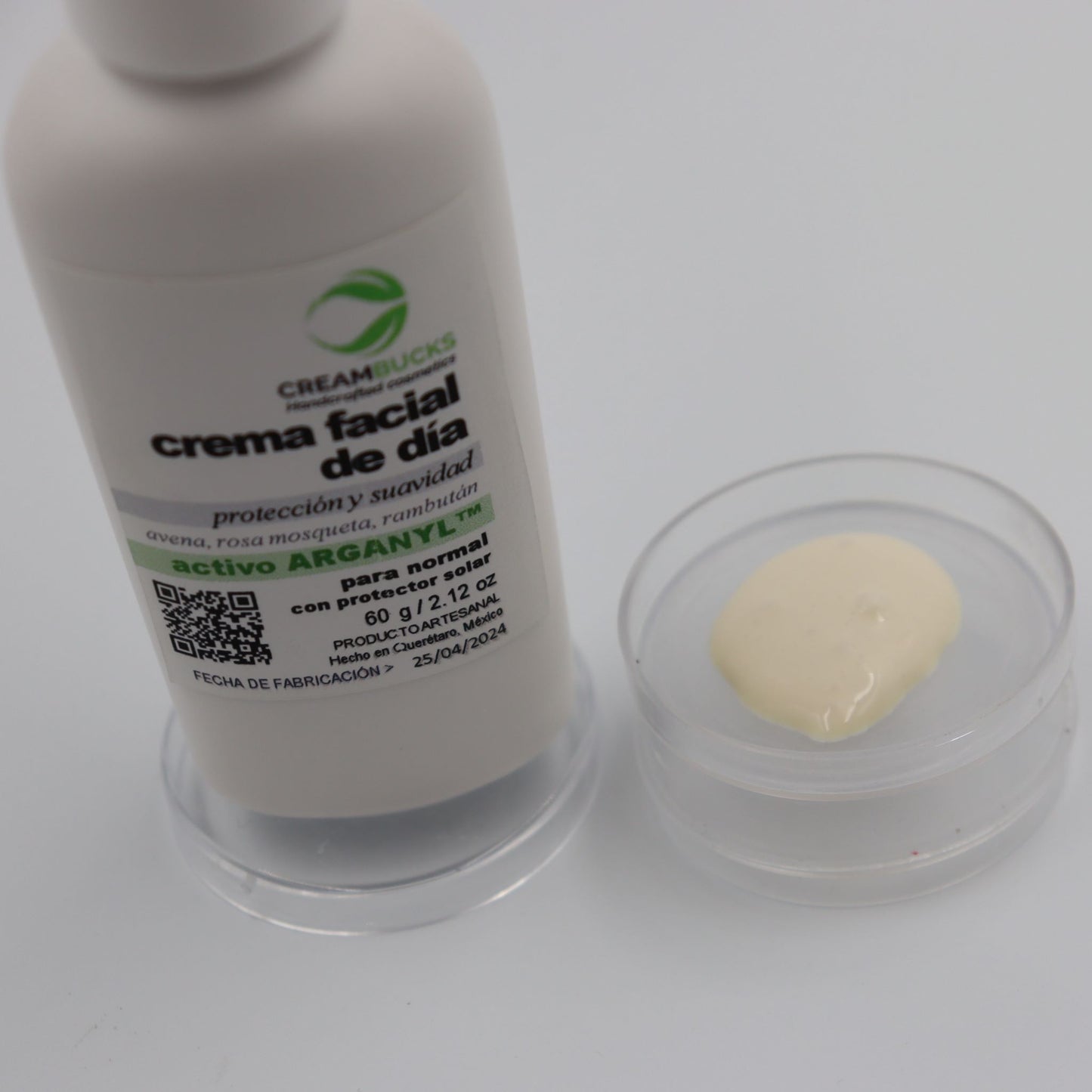 Crema facial para ayudar a inhibir radicales libres