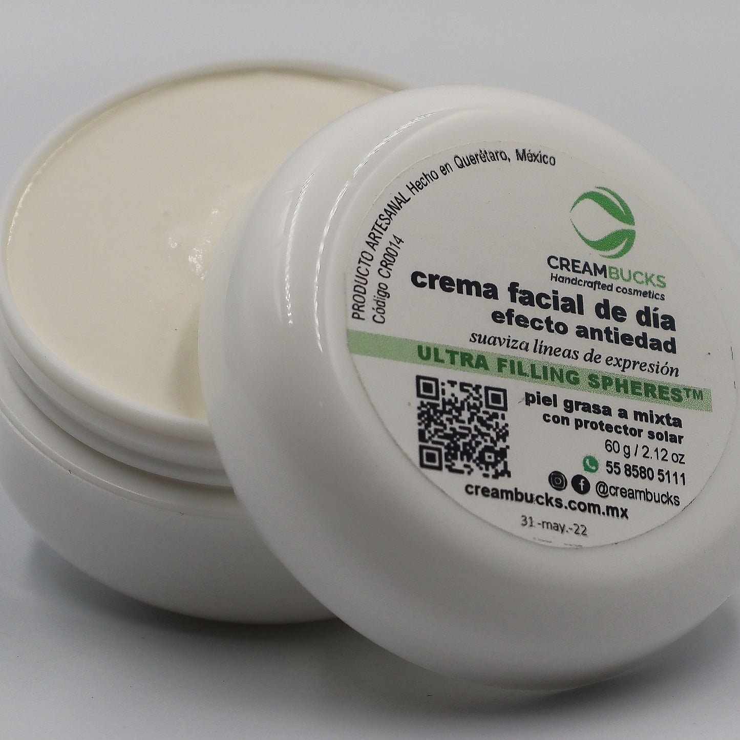 Crema facial de día con esferas de ultra relleno (piel grasa)