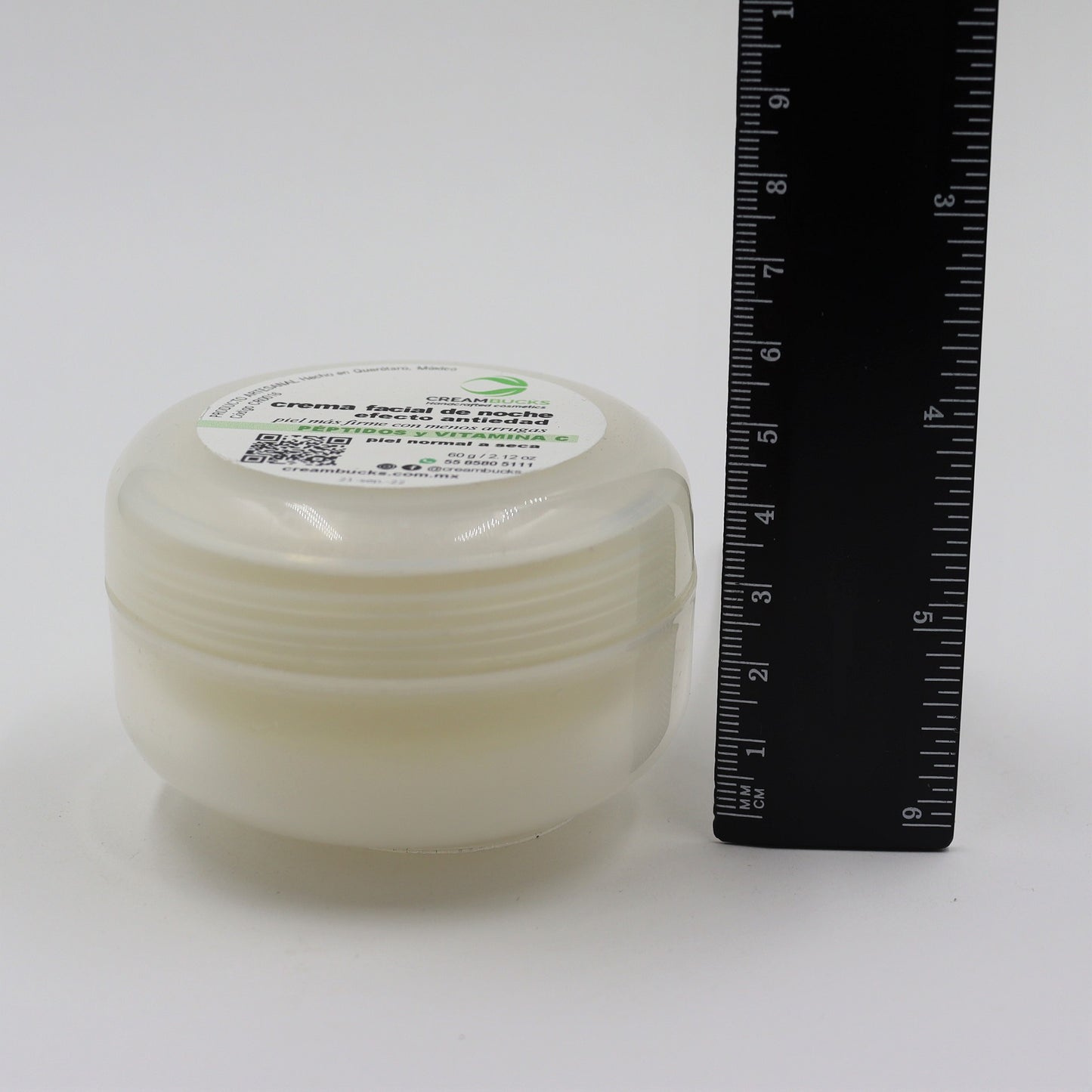 Crema facial de noche con tetra peptidos