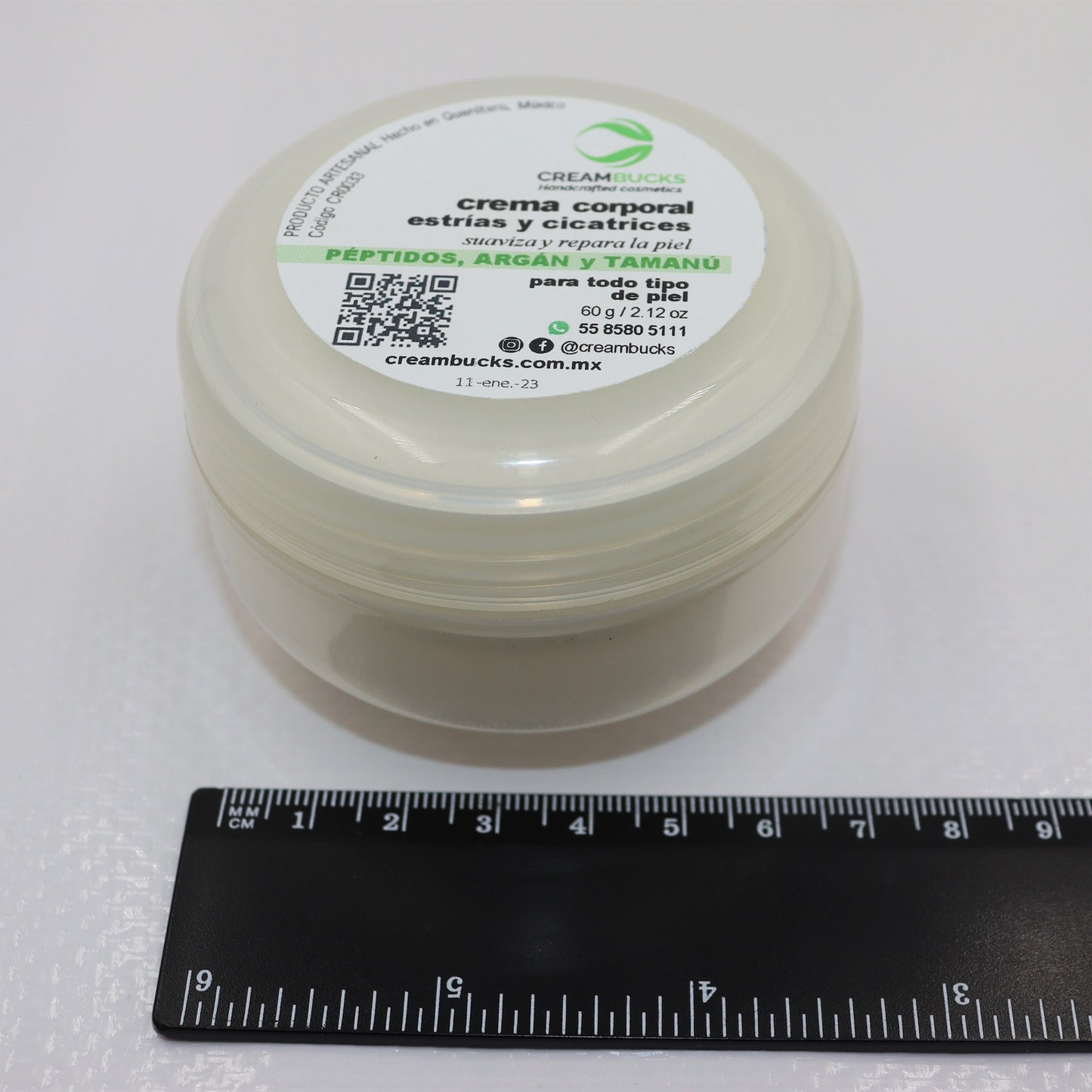 Crema corporal para atenuar cicatríces y estrías