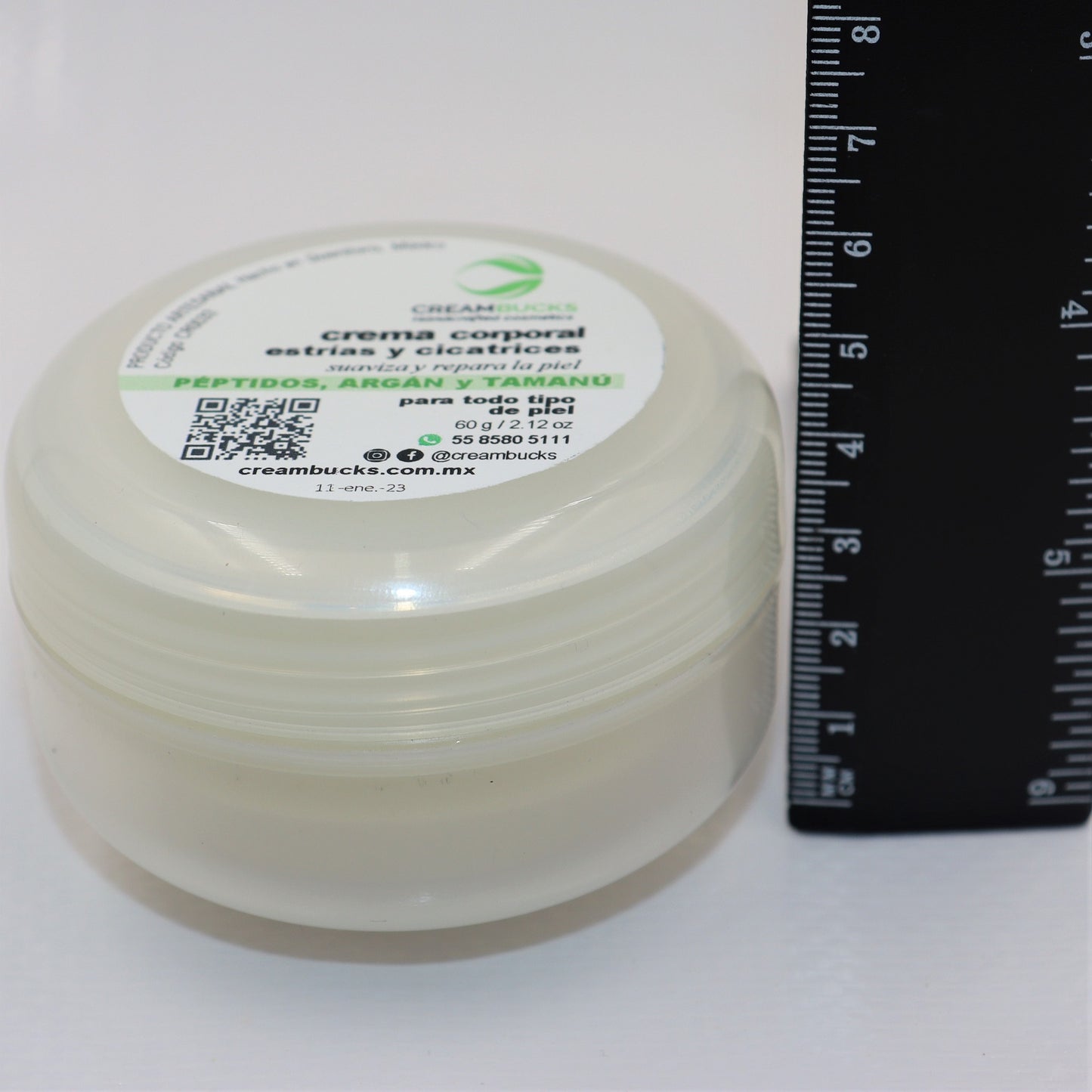 Crema corporal para atenuar cicatríces y estrías