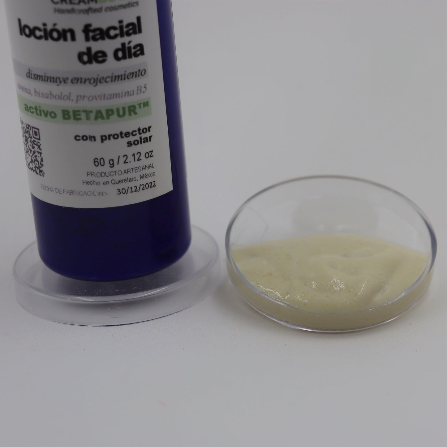 Loción facial de día antiarrugas para piel delicada