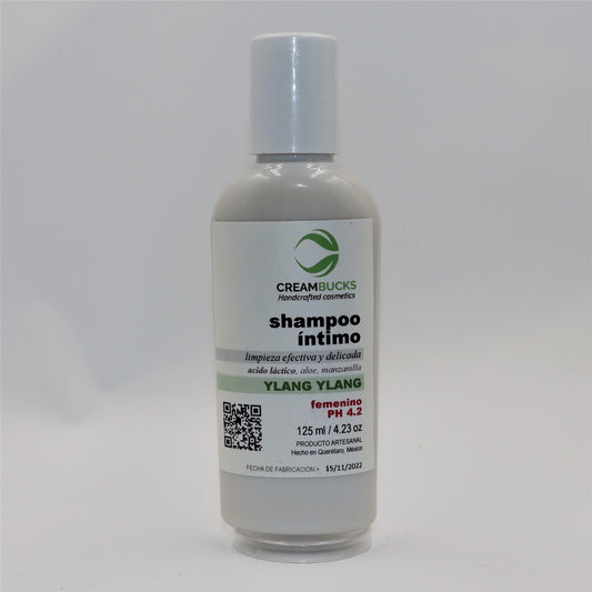 Shampoo para limpieza femenina con manzanilla